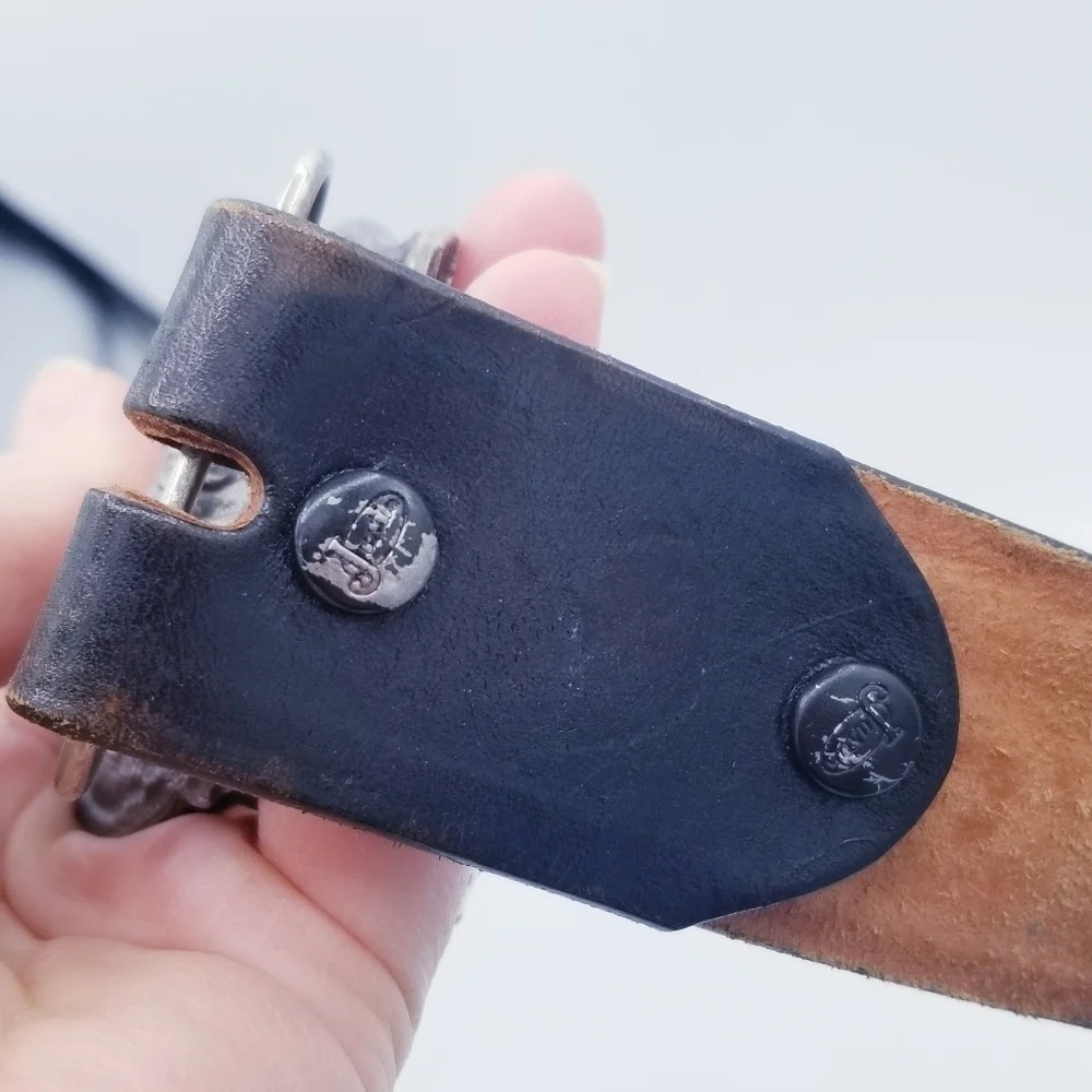 Justin Cowhide Belt with Siskiyou Pewter Vintage 1984 Fur Trapper Belt Buckle